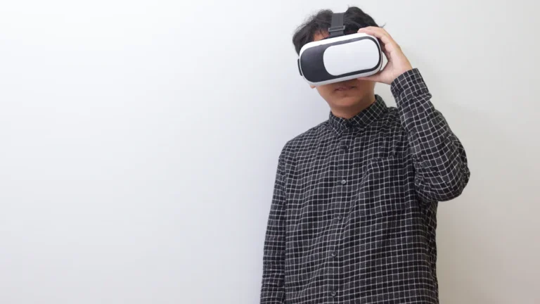 Smart Glasses: What Are They and How Do They Work?